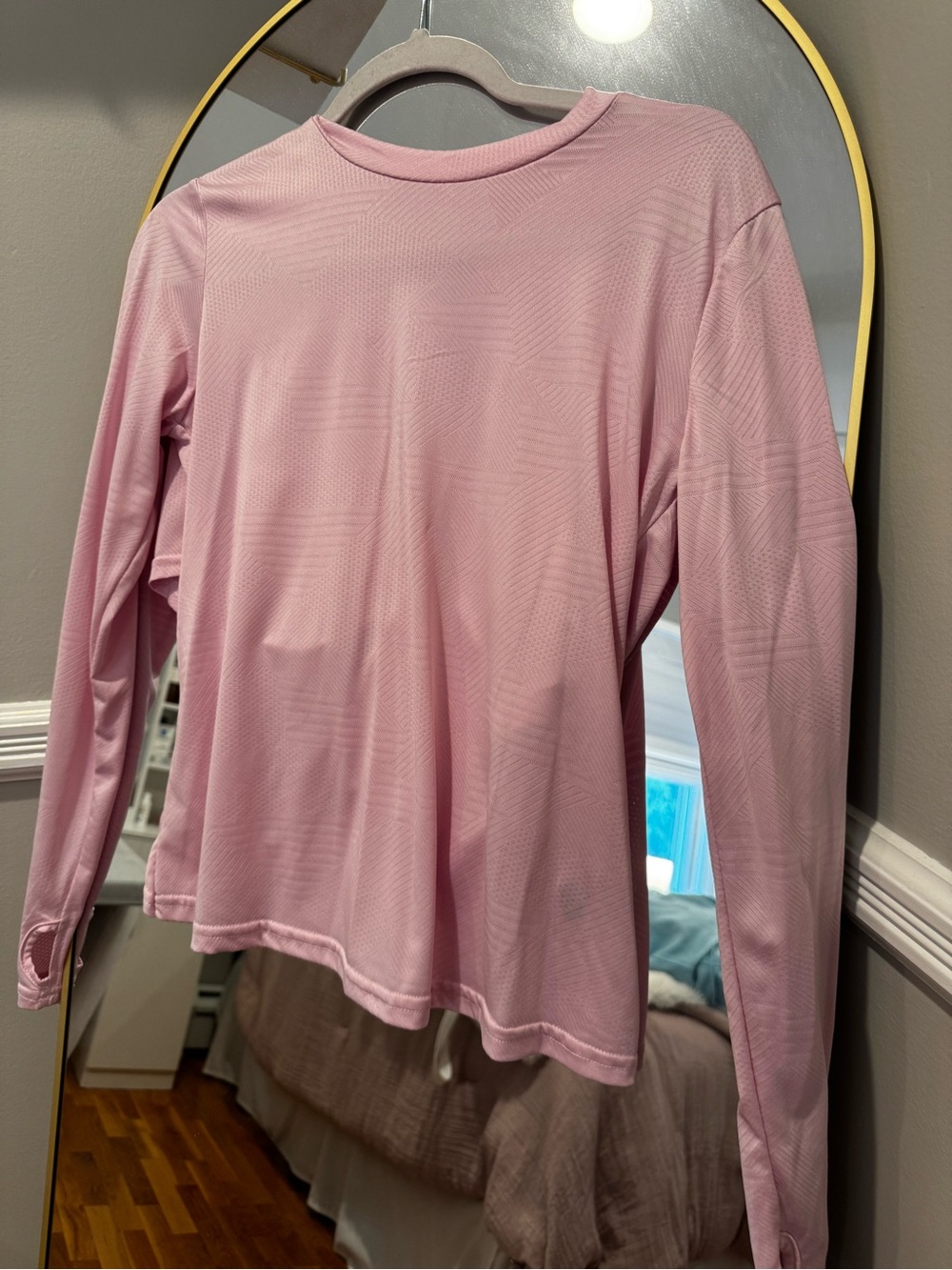 Light Pink Long Sleeve Women's Workout Top - Breathable Everyday Tee